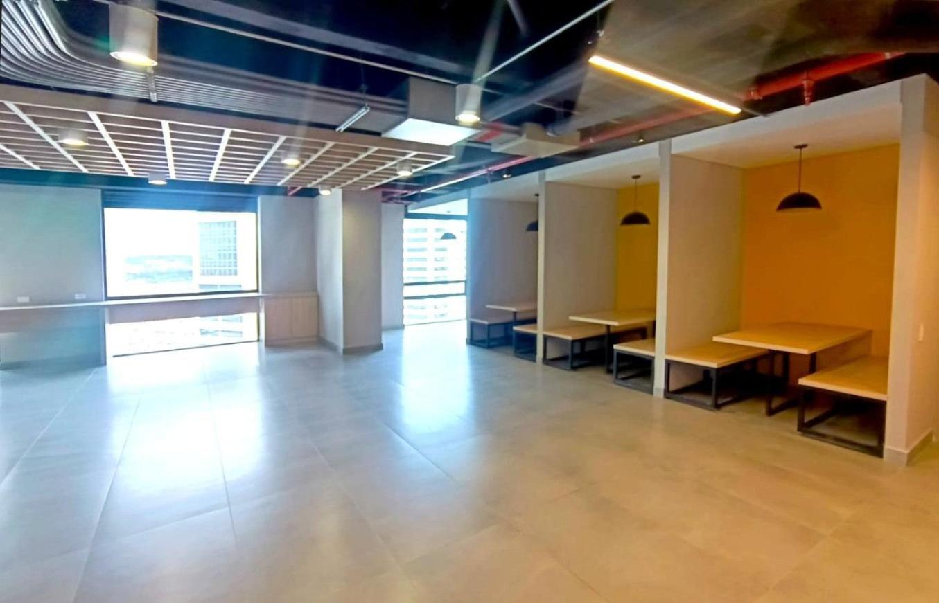 Apartamento Loft Con Vista Natural, Wifi 350 Mg, Usaquen